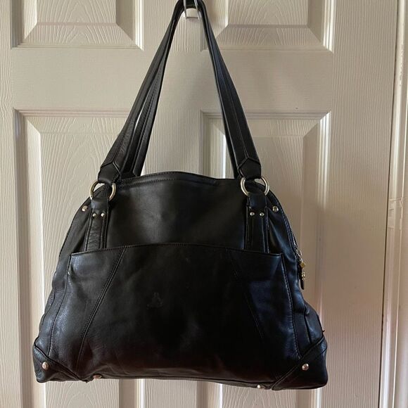 B Makowsky leather Black large shoulder bag gold & Silver tone hardwares. - Picture 5 of 16